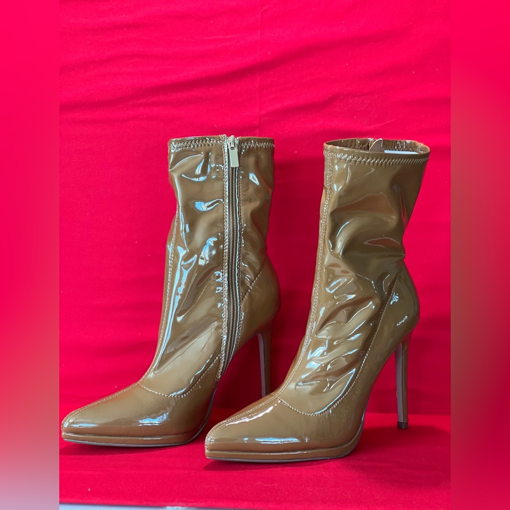 SHEIN New Tan booty stilettos
